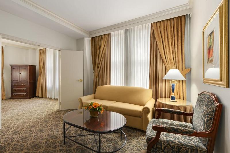The Whitney Hotel Новый Орлеан Экстерьер фото